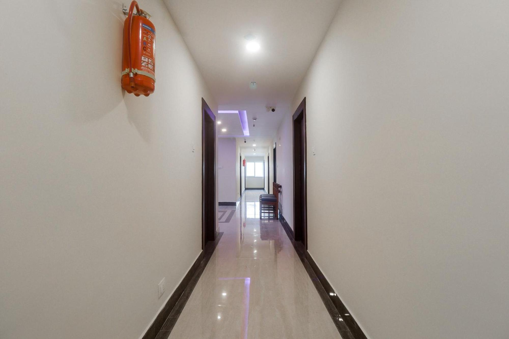 Townhouse Dj Grand Hotel Tirupati Kültér fotó