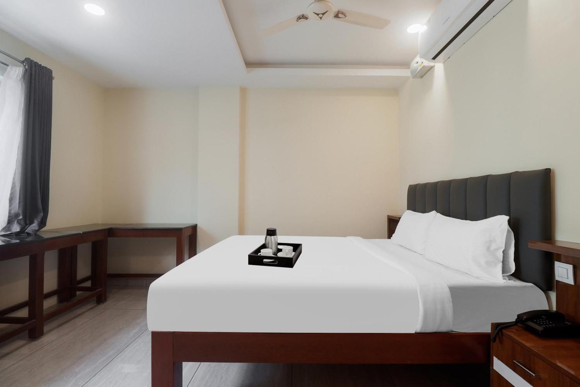 Townhouse Dj Grand Hotel Tirupati Kültér fotó