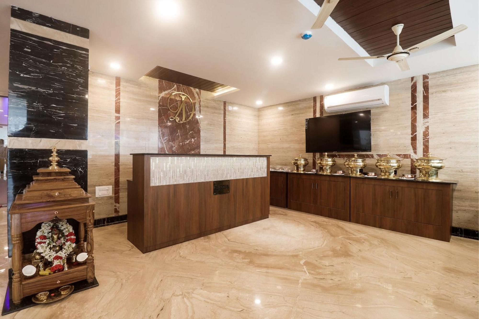 Townhouse Dj Grand Hotel Tirupati Kültér fotó
