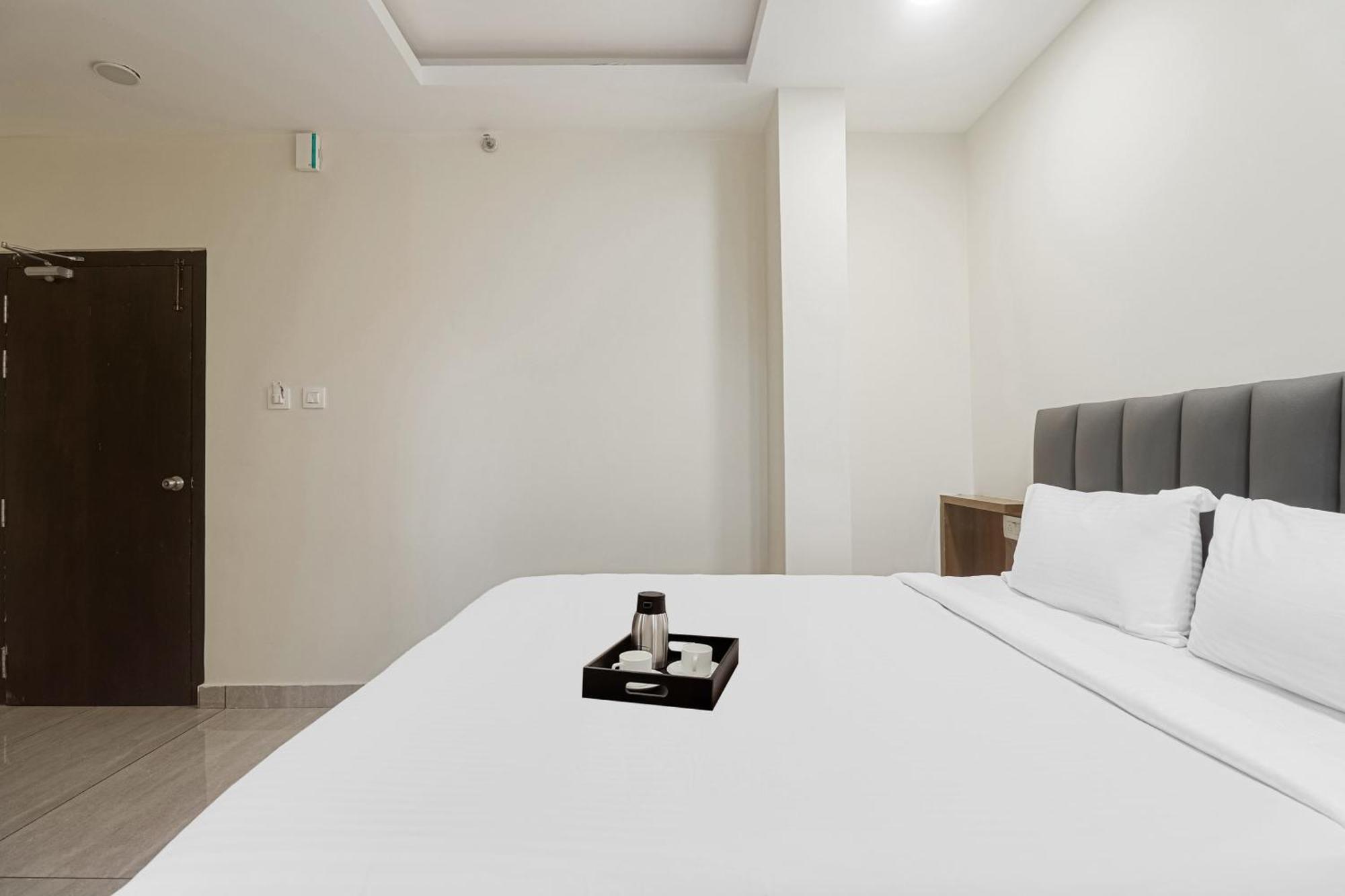 Townhouse Dj Grand Hotel Tirupati Kültér fotó