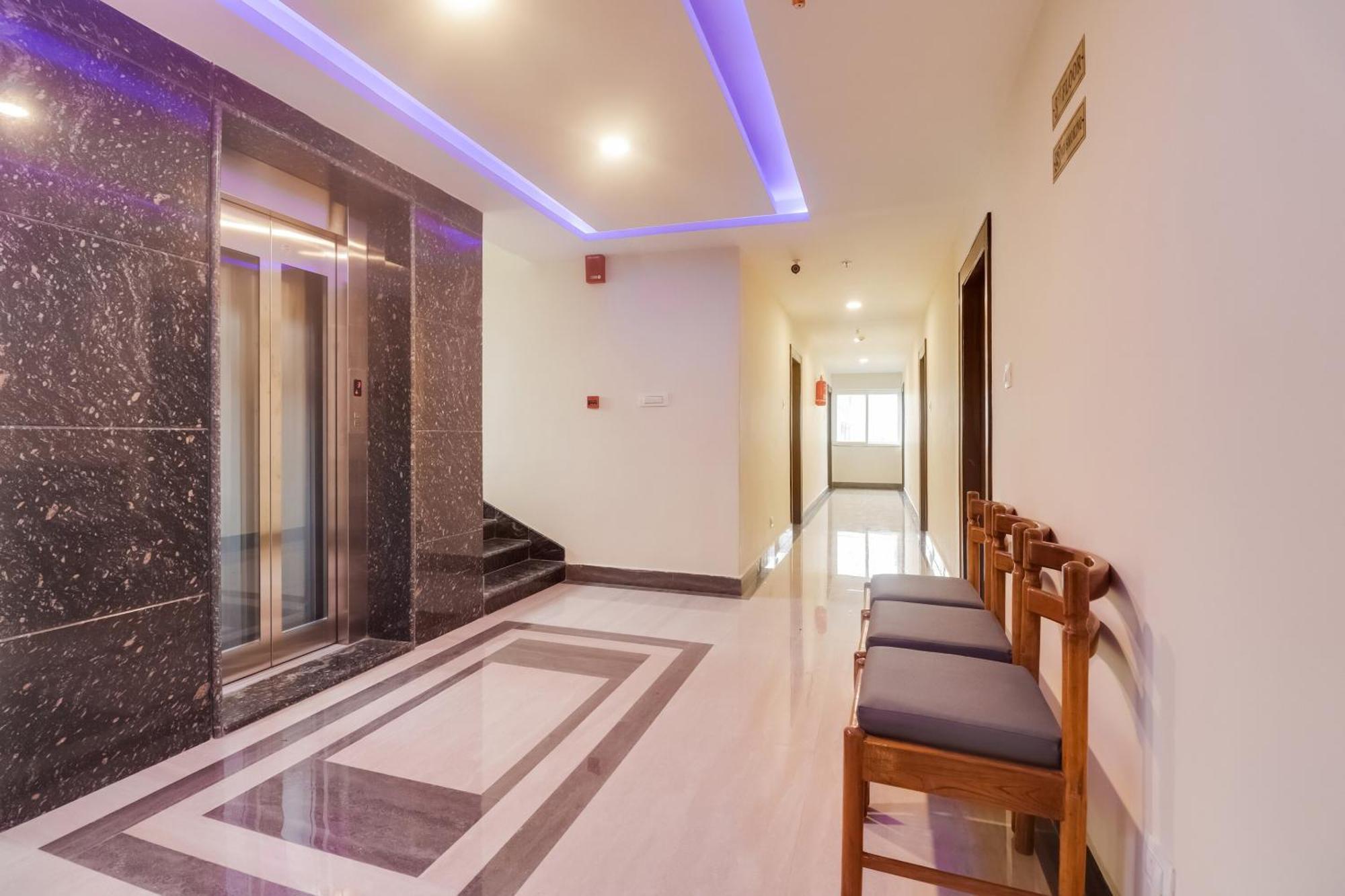 Townhouse Dj Grand Hotel Tirupati Kültér fotó