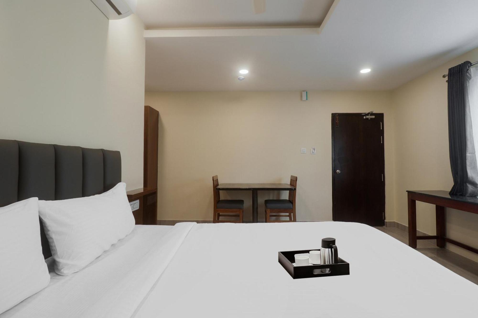 Townhouse Dj Grand Hotel Tirupati Kültér fotó