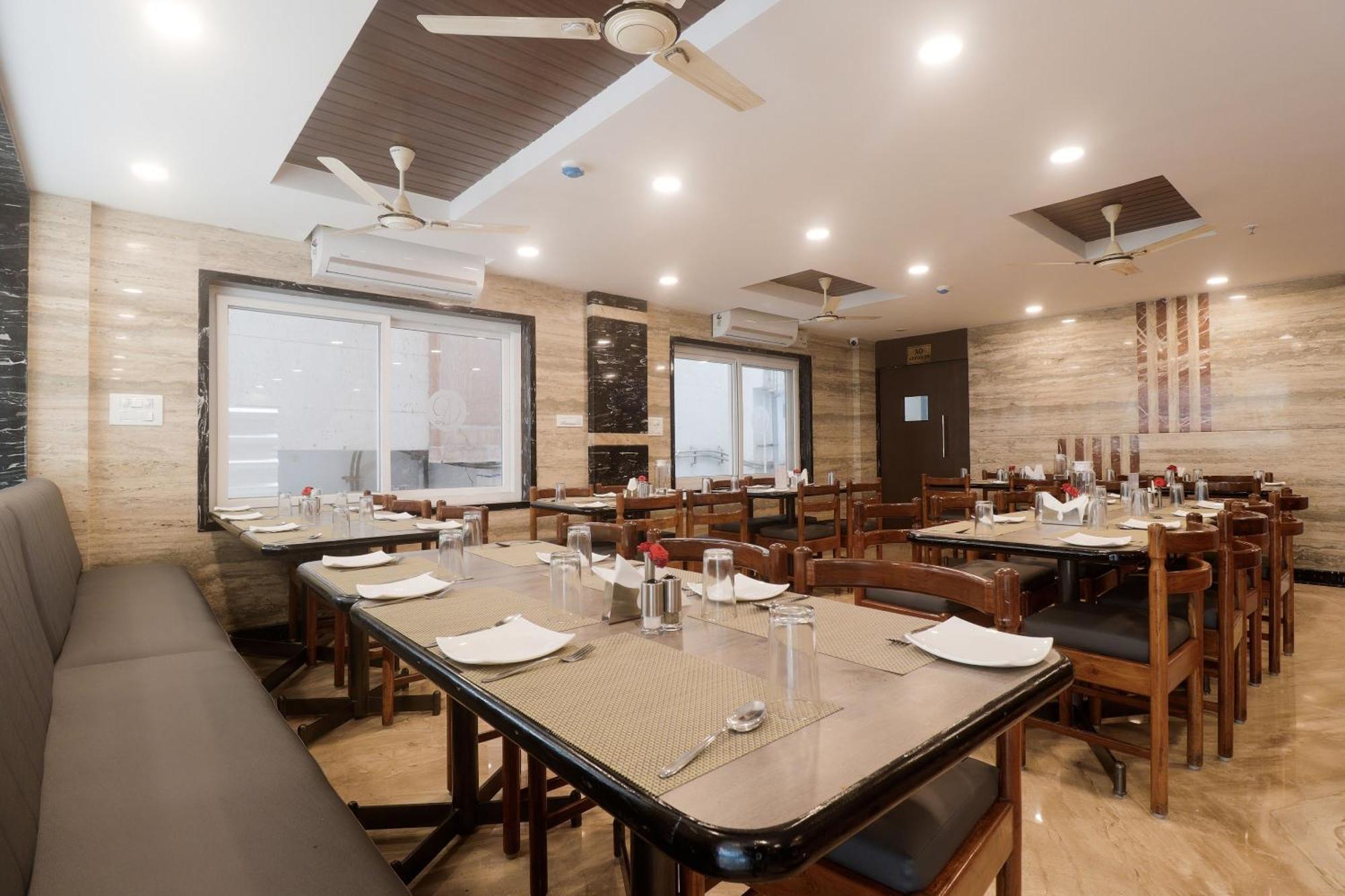 Townhouse Dj Grand Hotel Tirupati Kültér fotó