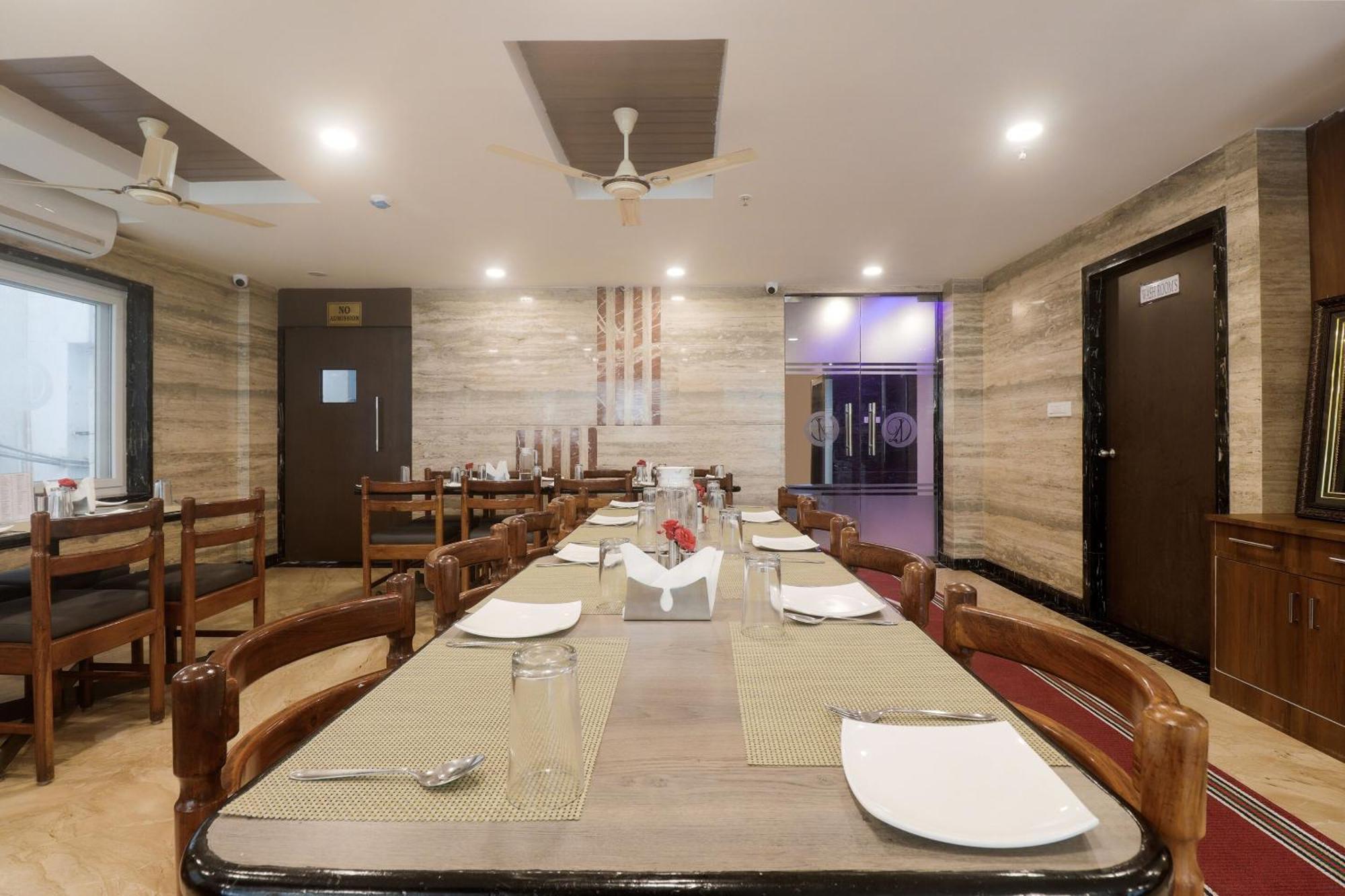 Townhouse Dj Grand Hotel Tirupati Kültér fotó